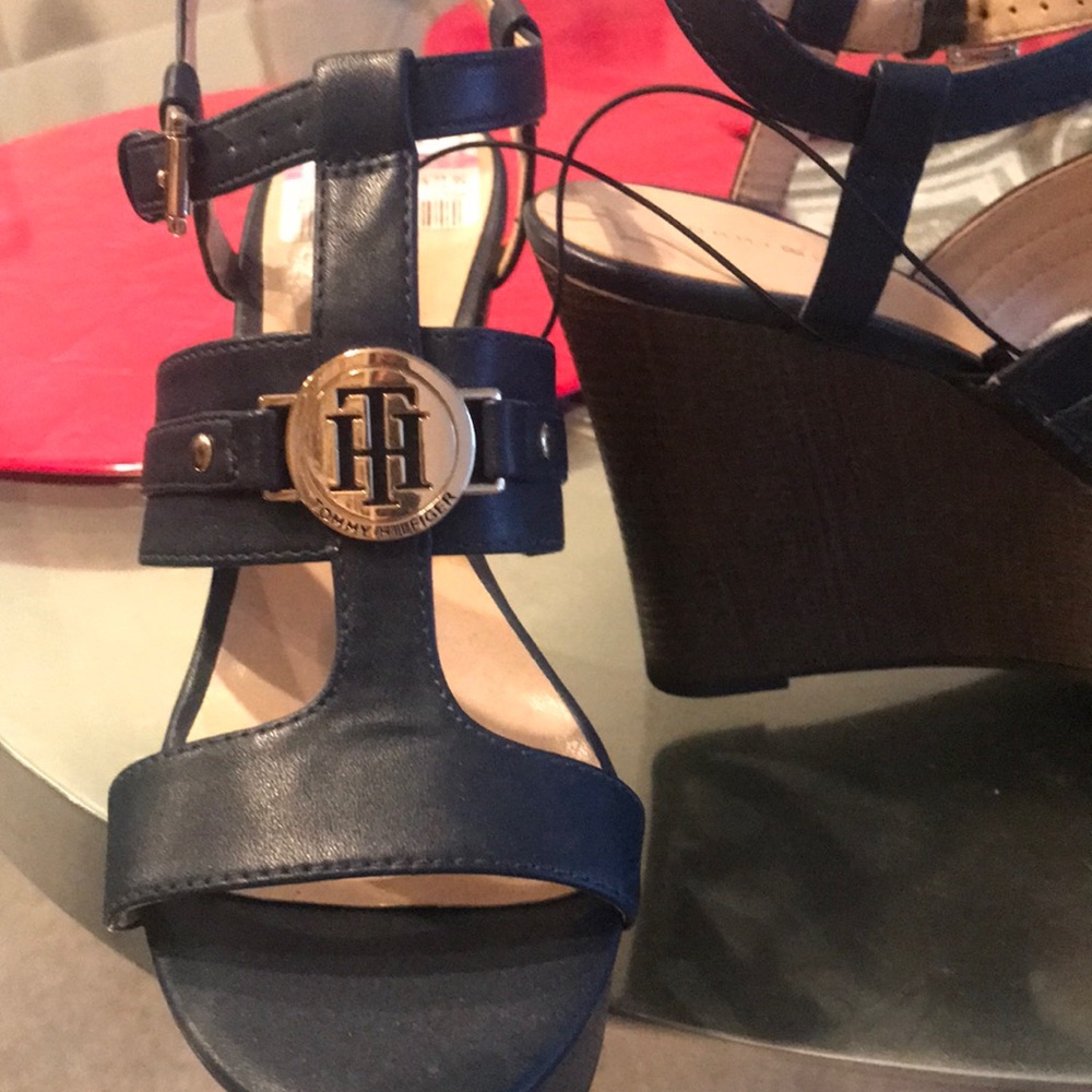 New With stags! Tommy Hilfiger Navy Wedge size 7